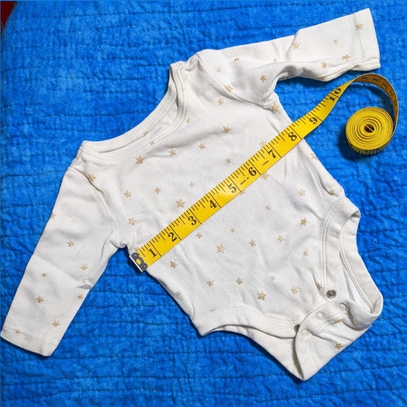 Gold star Old Navy onesie - Picture 5 of 5